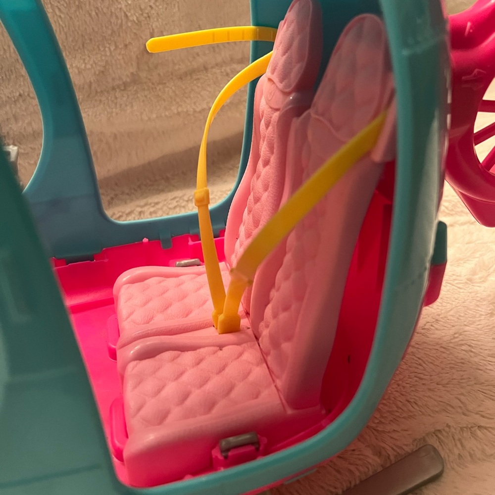 💕 Mattel Barbie Dreamhouse Adventures Pink & Blue Helicopter - Picture 11 of 16